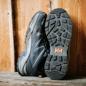 https://www.roerdink.nl/write/Afbeeldingen1/merkpagina Helly Hansen/1 hh.png?preset=content
