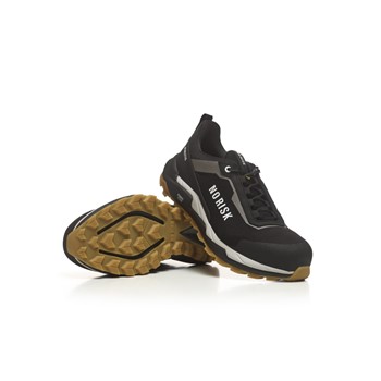 No Risk Athletic Low Black 1219.00 S3L 5 / 6