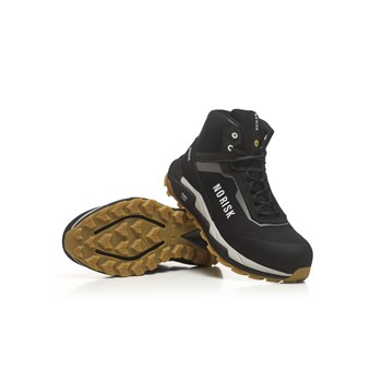 No Risk Athletic Mid Black S3L 1019.00 5 / 6