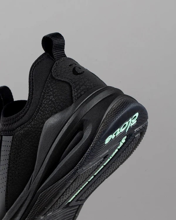 Clove Classic All Black 5 / 5